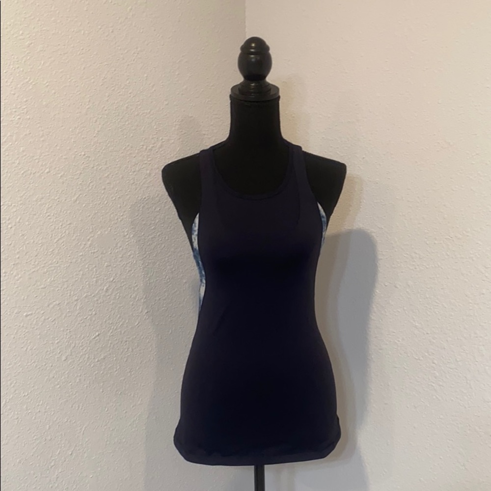 Lululemon top
